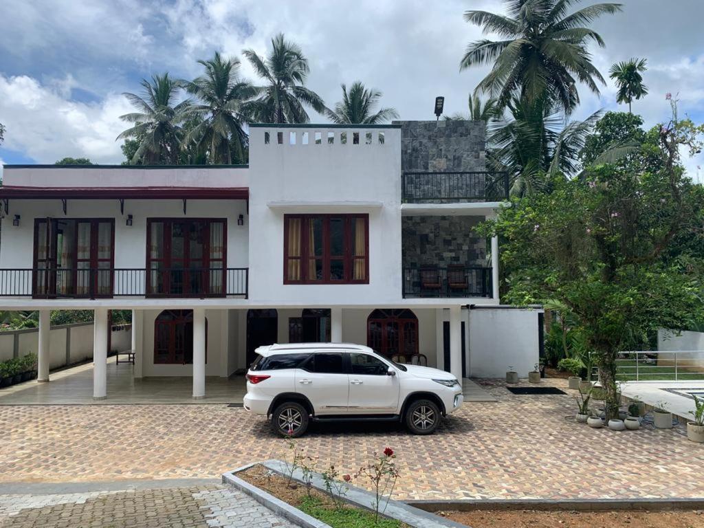 Healand Holiday Bungalow And Restaurant Deniyaya Bagian luar foto